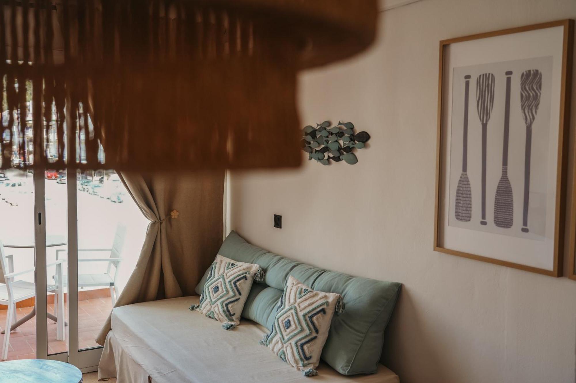 Apartamentos Ses Veles Кала-Лонга Экстерьер фото